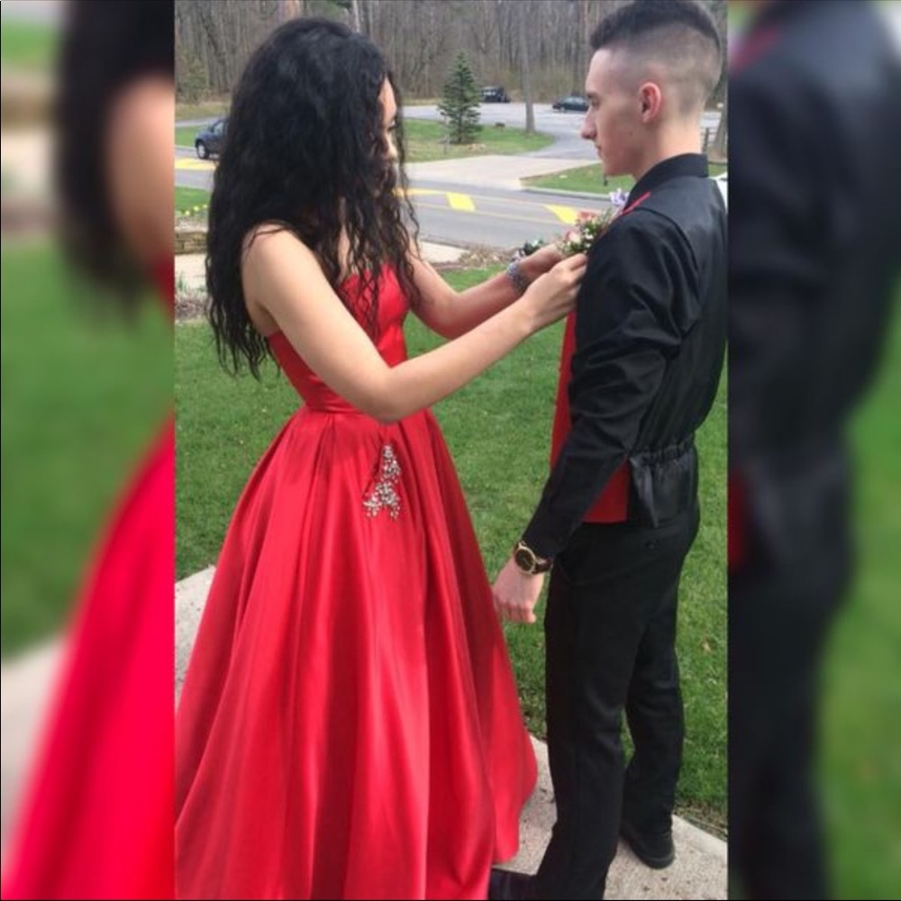 SHERRI HILL BALL GOWN